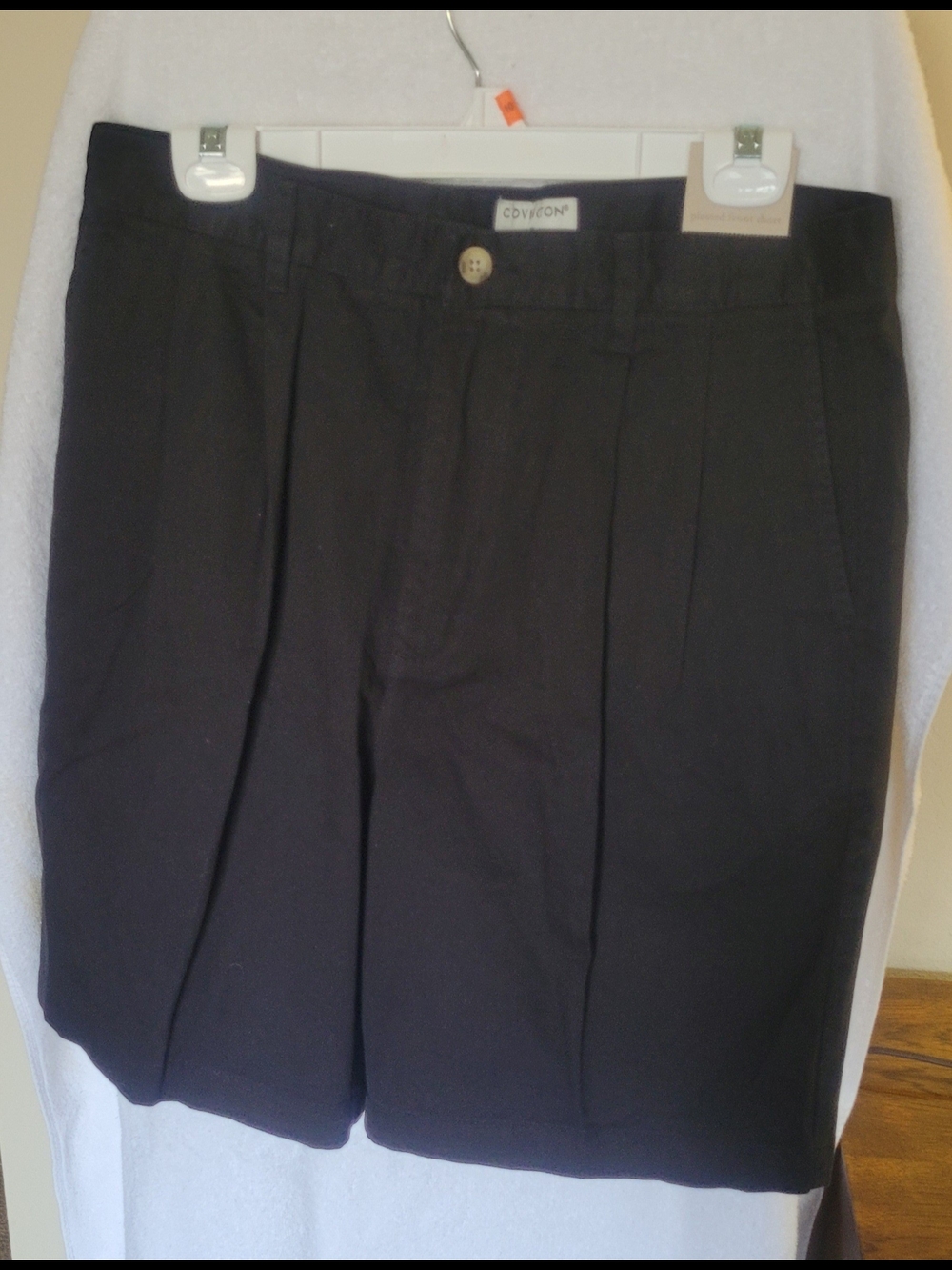 Covington Black Flat Pleated Men's Classic Business, Casual Shorts, 34 (308)